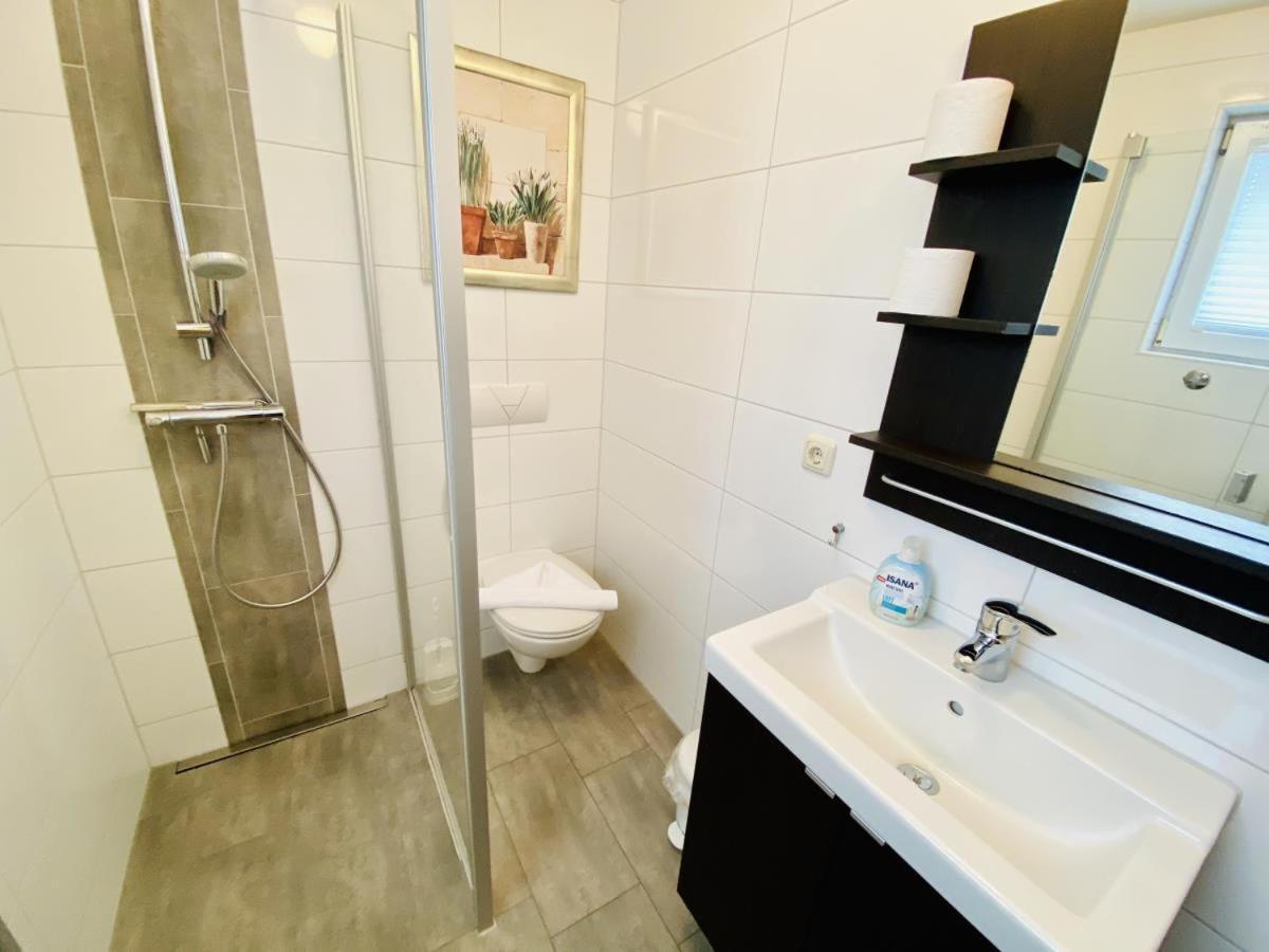 Ferienhaus Schotstek Rostock Ngoại thất bức ảnh